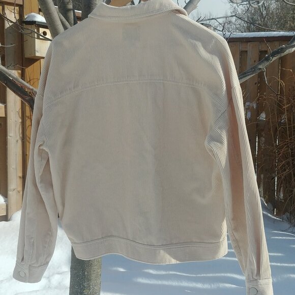 Cream corduroy button down shirt jacket Medium - Picture 3 of 11